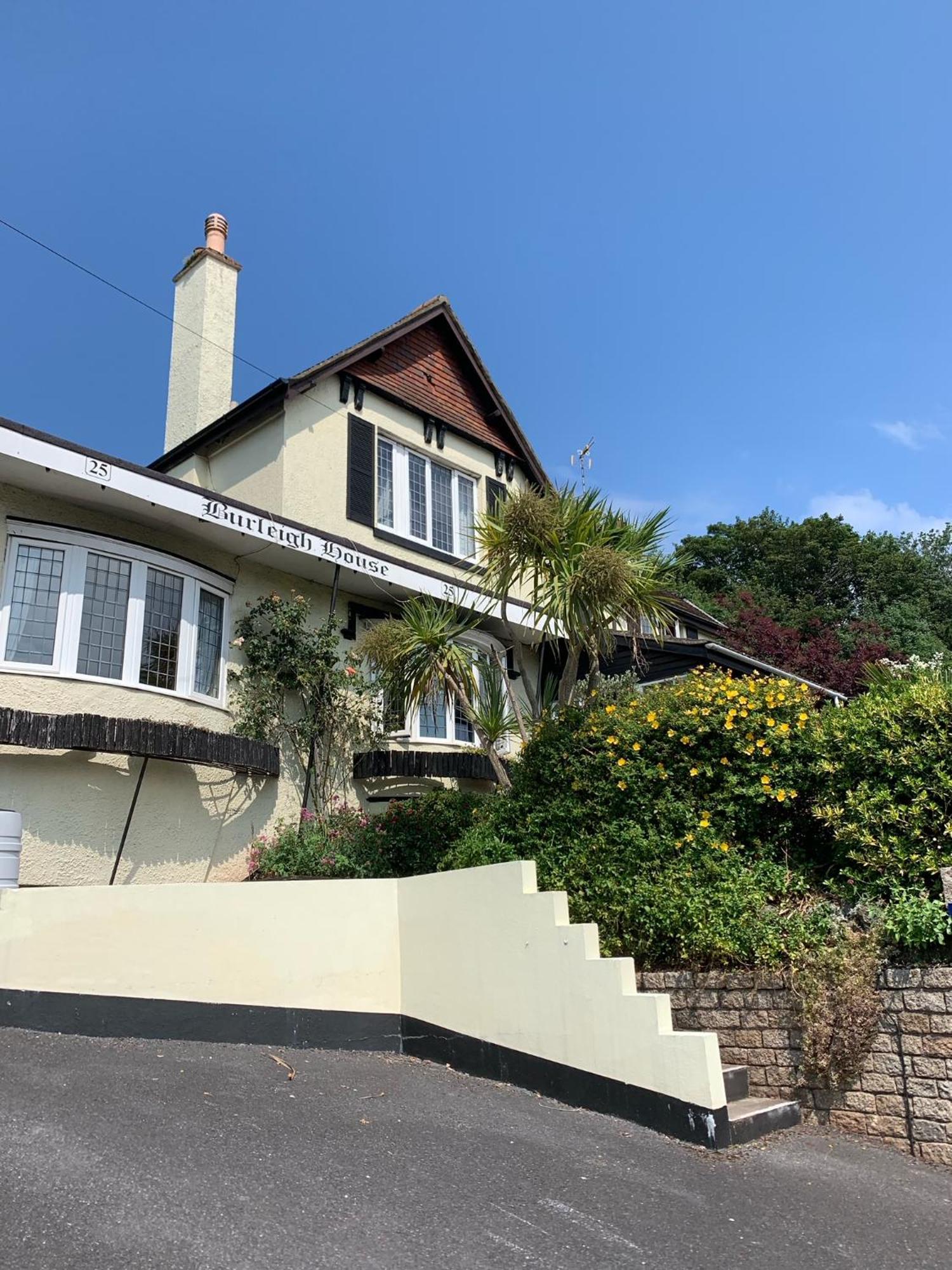 Burleigh House , A Cosy Retreat In Agatha Christie'S Hometown Torquay Room photo