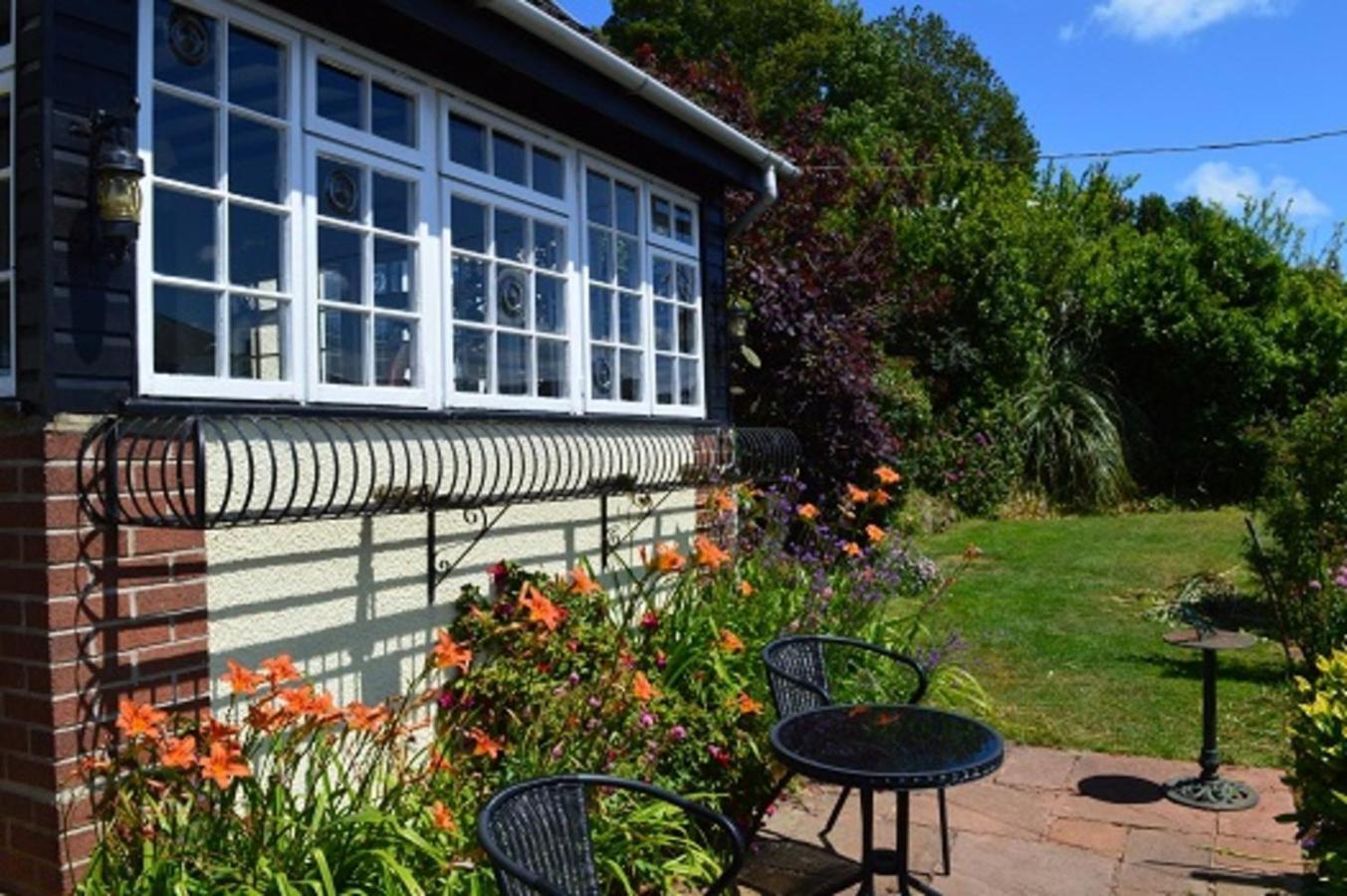 Burleigh House , A Cosy Retreat In Agatha Christie'S Hometown Torquay Exterior photo